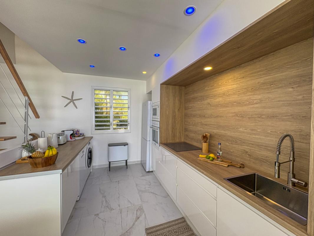 18.Location villa pied dans l'eau Saint François Guadeloupe_Cuisine